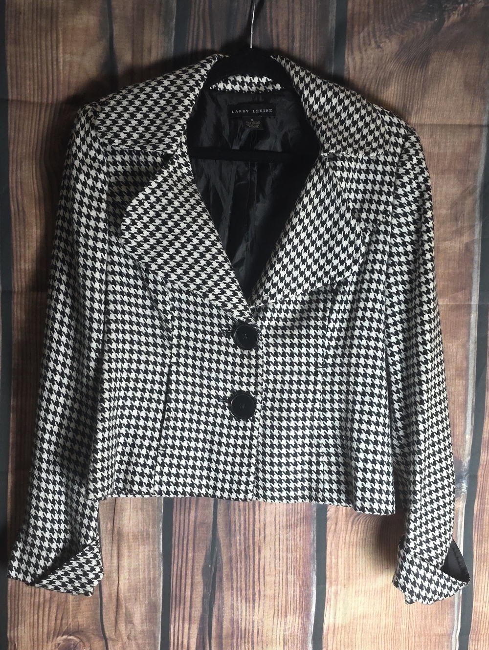 Larry Levine Size 8 Black & White Houndstooth Cropped Blazer